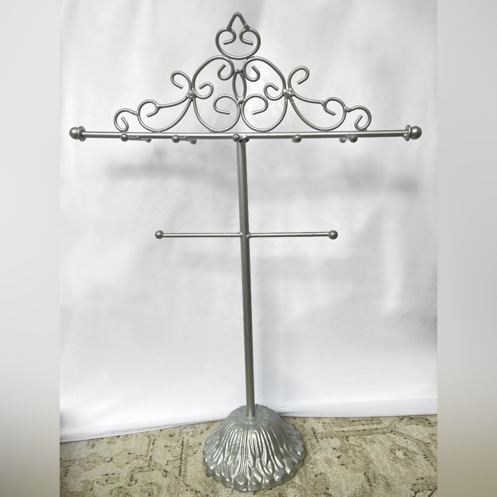 Silver jewelry stand/organizer/tower